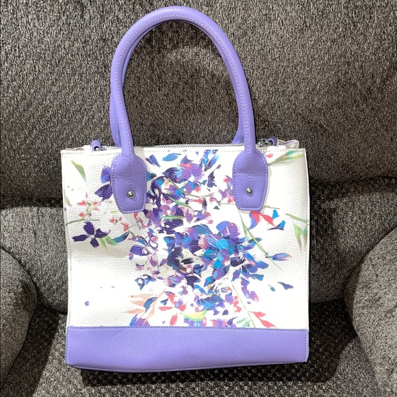 Charming Charlie Handbags - Charming Charlie Purple and White Floral Tote